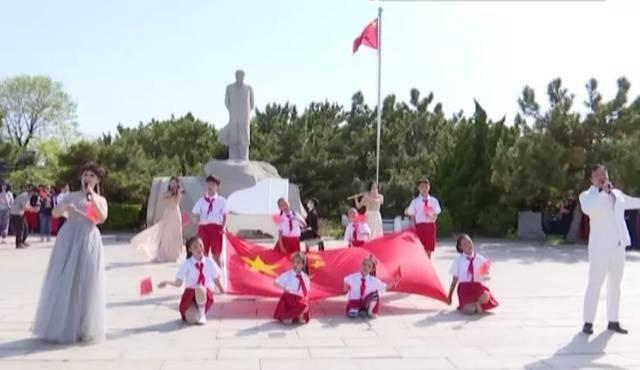 神十六航天员乘组返回地球后首次亮相